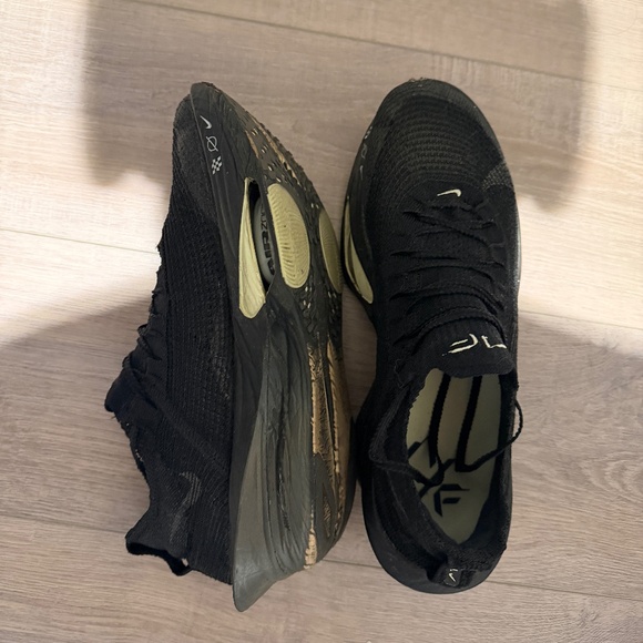 Nike Alphafly 3 Premium – Size 10.5M / 12W – Black/Olive Aura – Excellent Condit - Picture 8 of 11